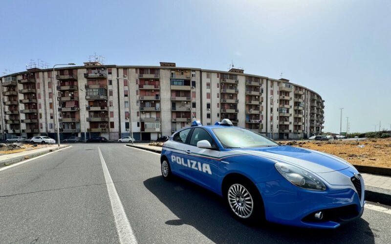 Si nasconde in un palazzo: beccato pusher catanese