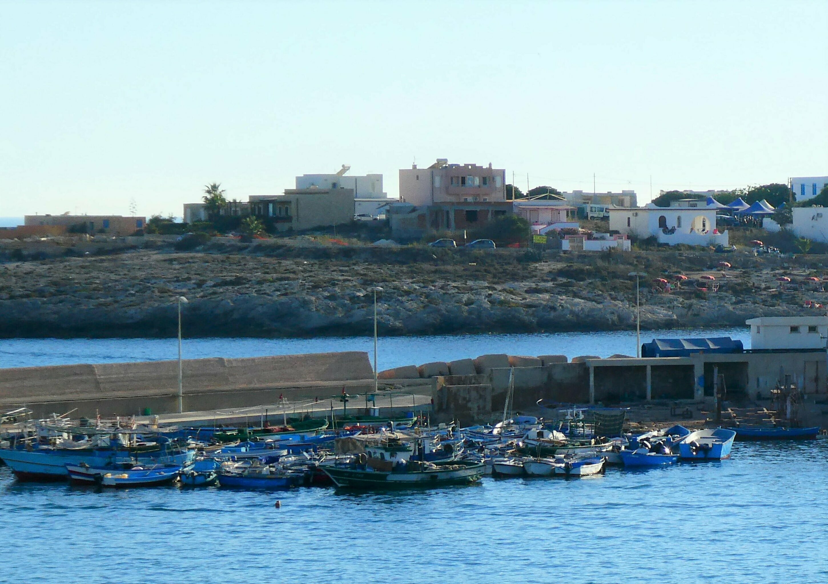 Abusive 28 strutture turistiche su 45 Abusive 28 strutture turistiche su 45