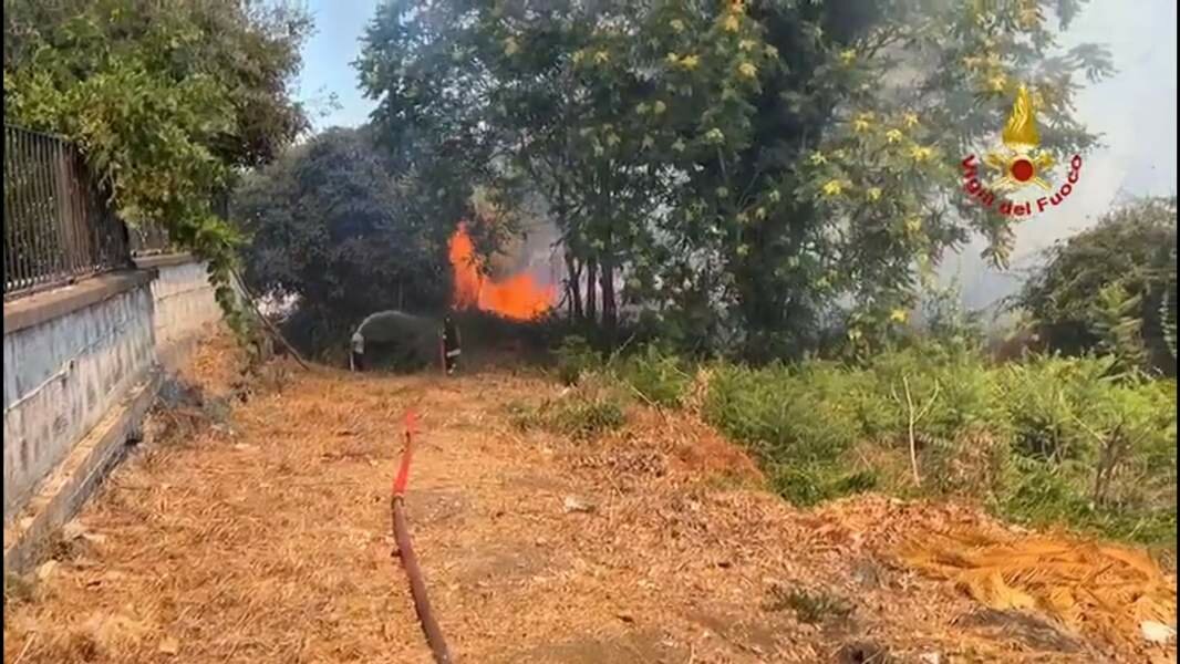 Incendio a Vampolieri