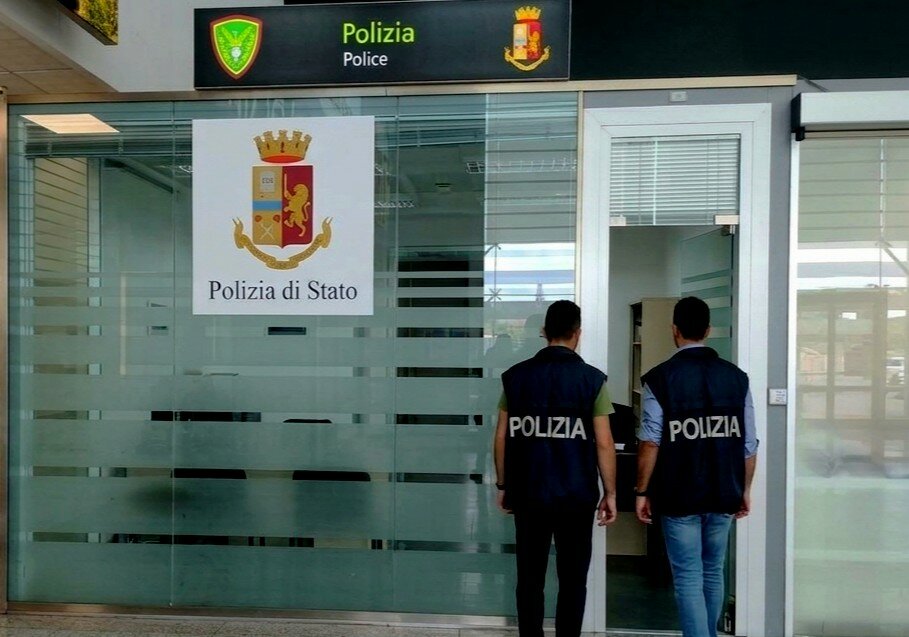 Noleggio auto fantasma a Catania: la polizia frena i truffatori del web