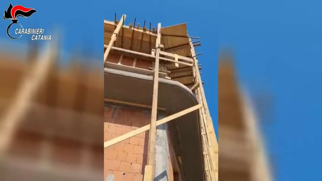 Irregolarit&agrave; nel cantiere