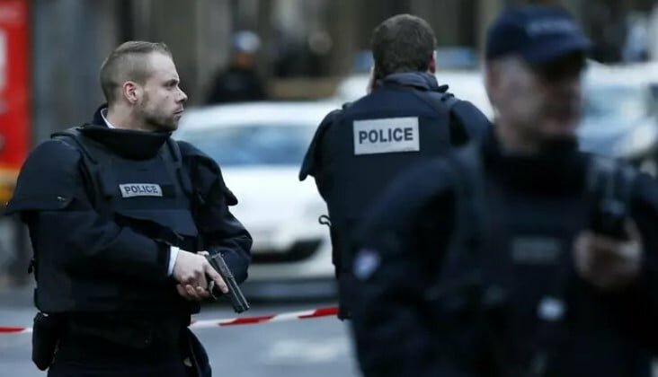 'Allah Akbar': e l'accoltellatore uccide