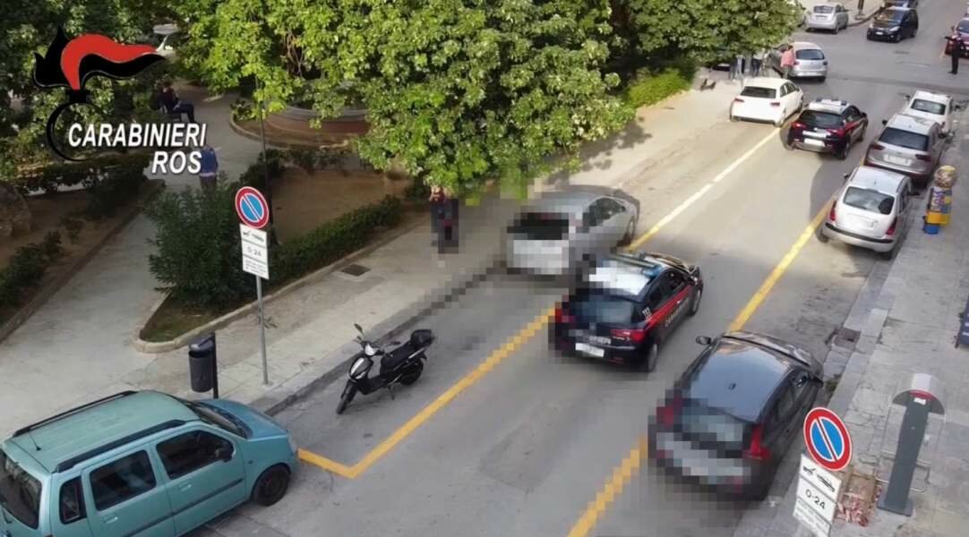 Pizzo, feste, neomelodici: 24 arresti a Palermo