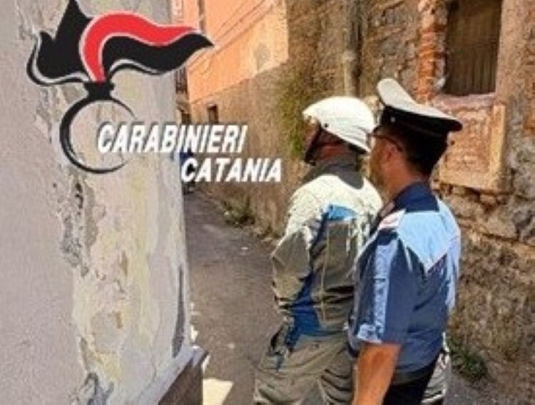 Catania: allacci abusivi alla rete elettrica, danno da 23 mila euro