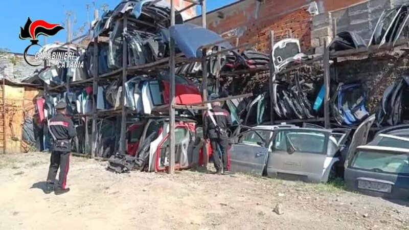 Ricambi auto rubati, denunce nel Catanese
