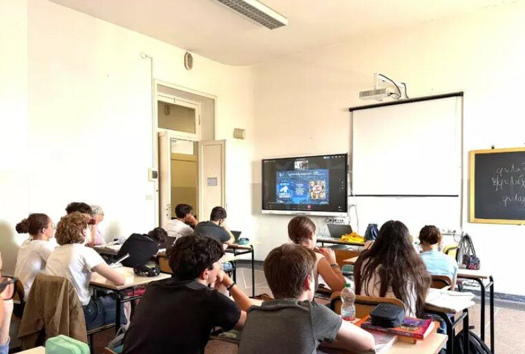 "Caldo? Spostiamo l'inizio delle lezioni" "Caldo? Spostiamo l'inizio delle lezioni"