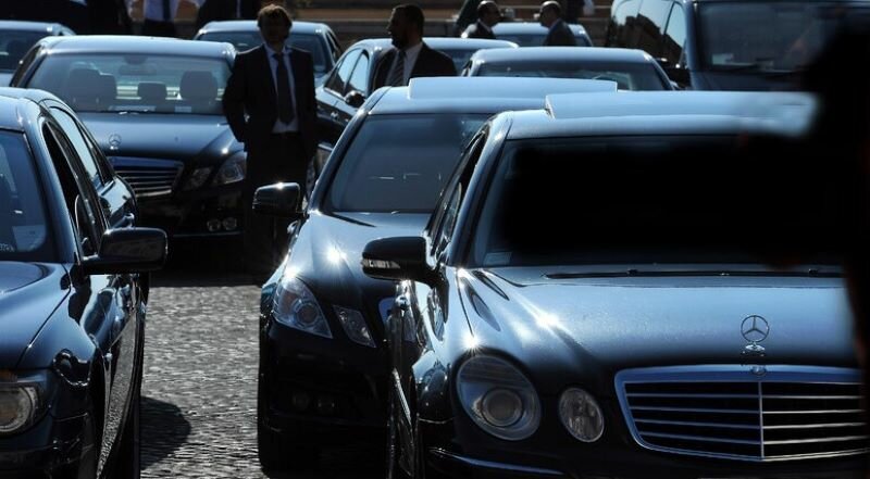 Autista fa causa a onorevole: 'Troppo lavoro'