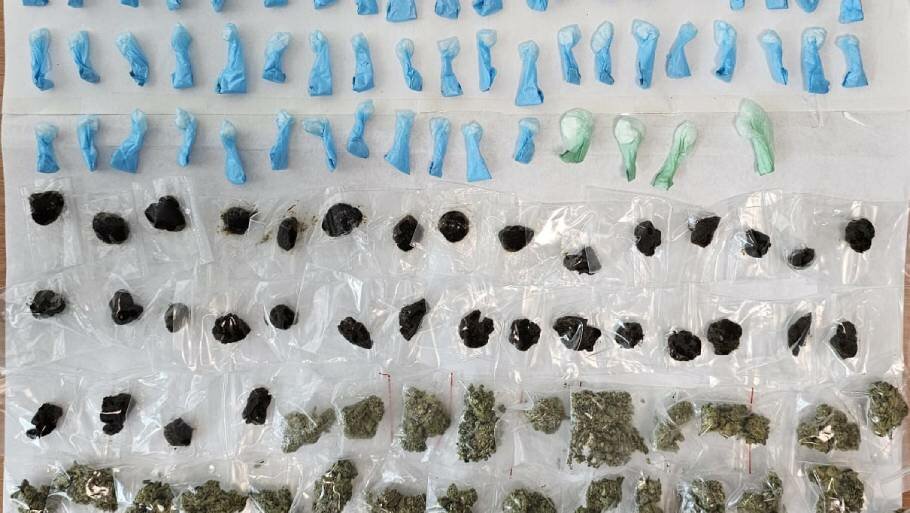 Addosso centinaia di dosi: preso il pusher ragazzino