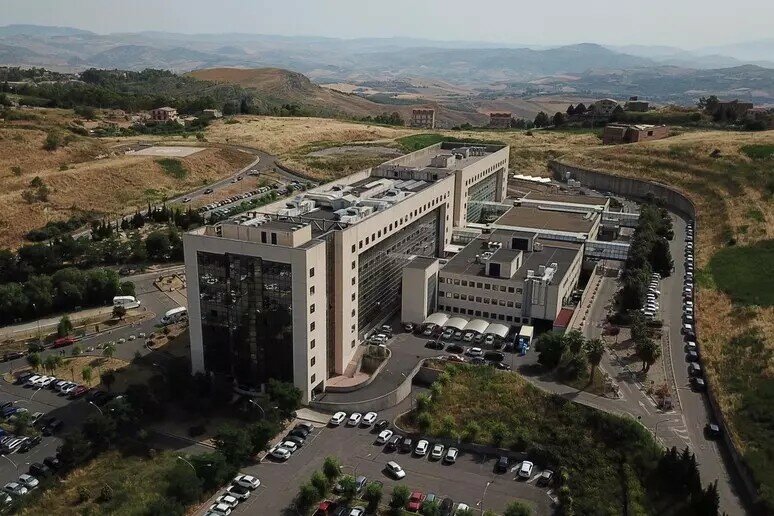 Operaio morto a Enna, due indagati per omicidio colposo