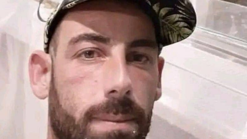Operaio muore folgorato