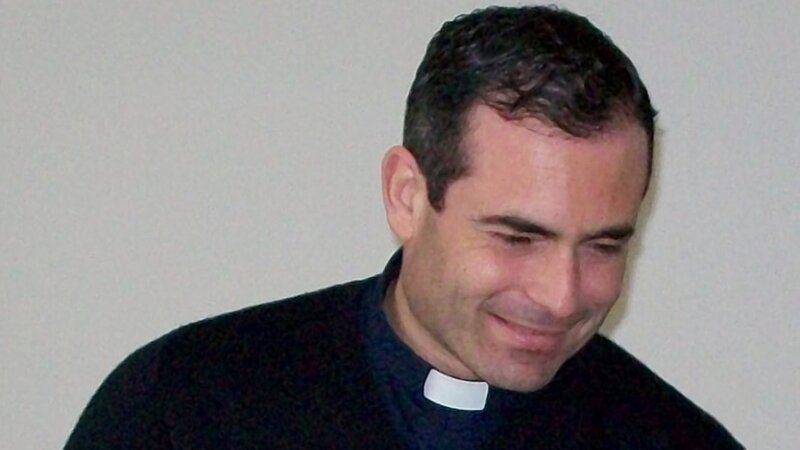Prete trovato morto nella doccia di un albergo Prete trovato morto nella doccia di un albergo