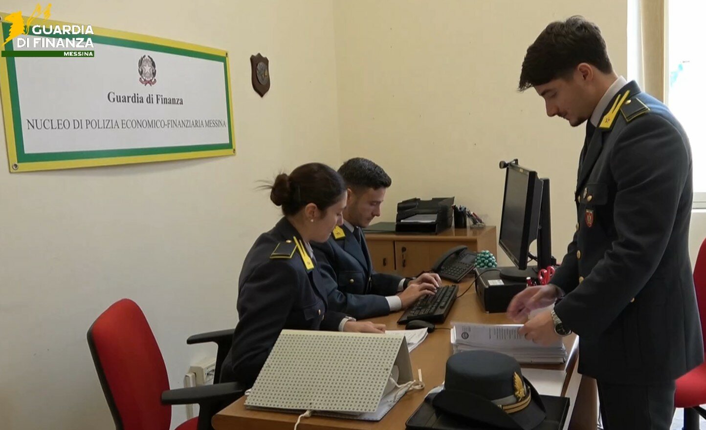 Promettono guadagni facili, ma &egrave; una truffa