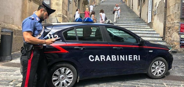 Tetraplegico 14enne trovato morto: abbandonato al sole dalla madre?