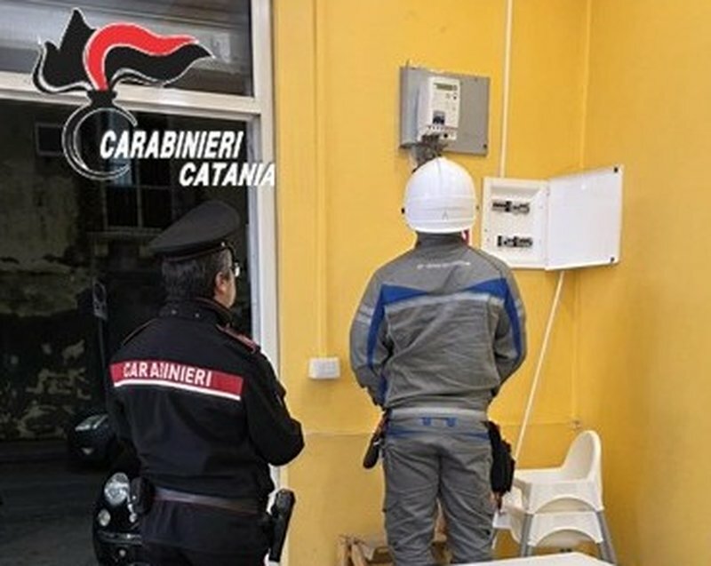 La luce nel ristorante catanese era a costo zero