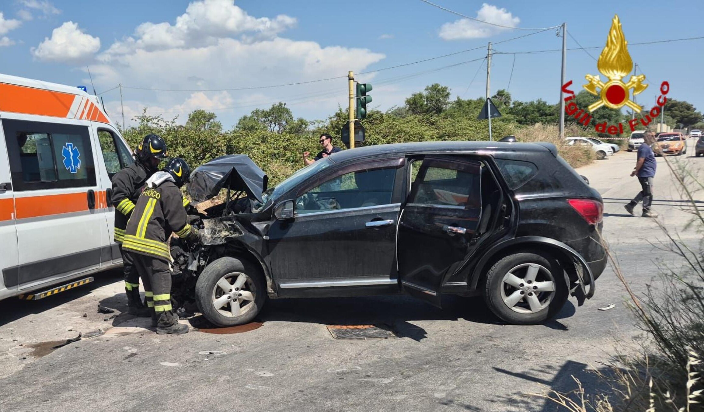 Tampona lo scuolabus, era senza patente: 14 bimbi feriti