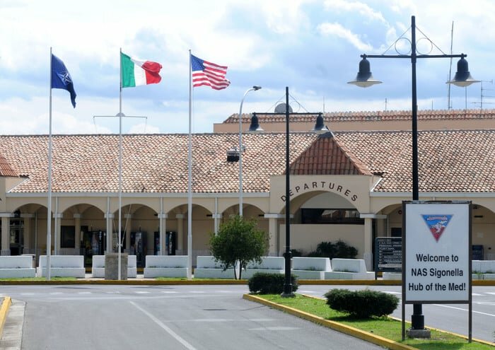 Macchina sospetta, allarme a Sigonella