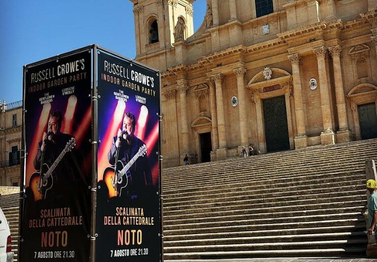 C'&egrave; il gladiatore davanti alla cattedrale