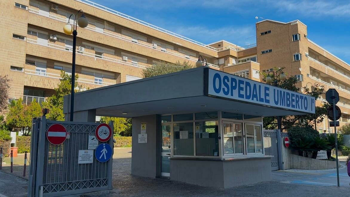 Agguato in centro a Siracusa, due feriti