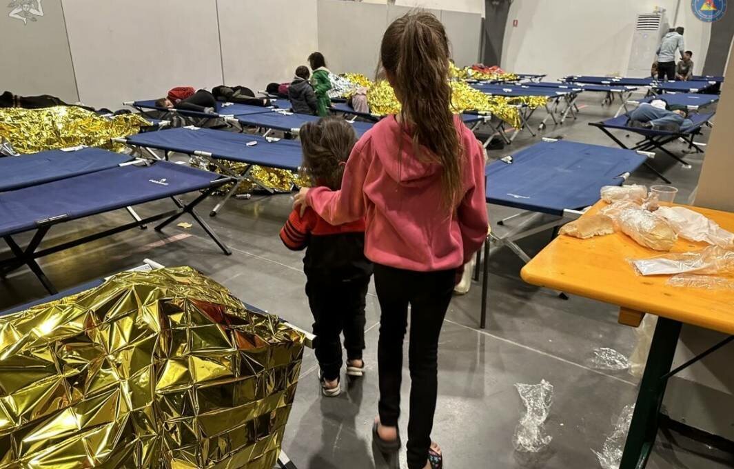A Catania 700 migranti, pronti i tendoni A Catania 700 migranti, pronti i tendoni