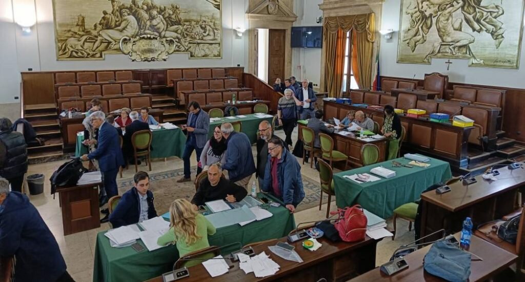 5a3c360a799d90dbdc548016bef0721a29c78d69.jpg 5a3c360a799d90dbdc548016bef0721a29c78d69.jpg