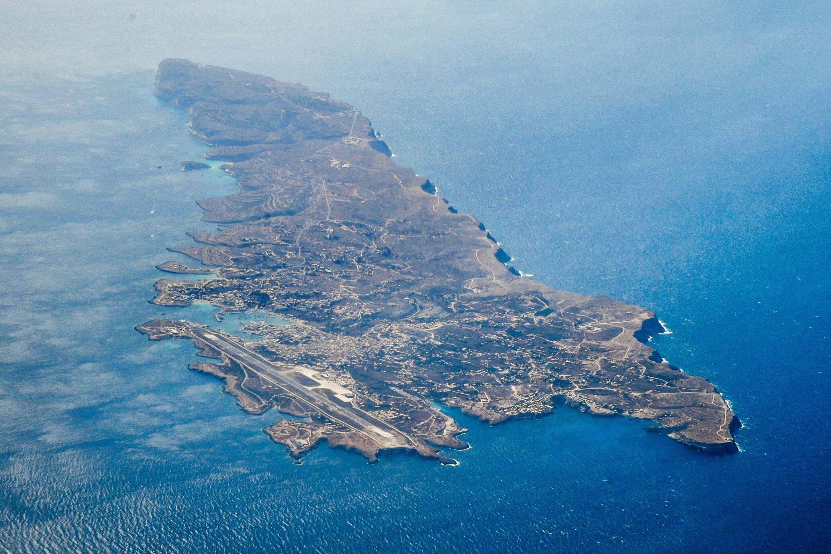 Shock a Lampedusa: crolla la scogliera