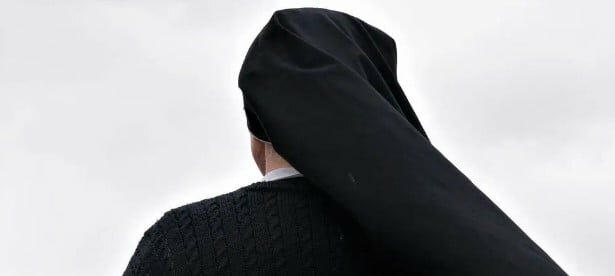 Furti da 80.000 &euro; nelle chiese, la ladra era la suora