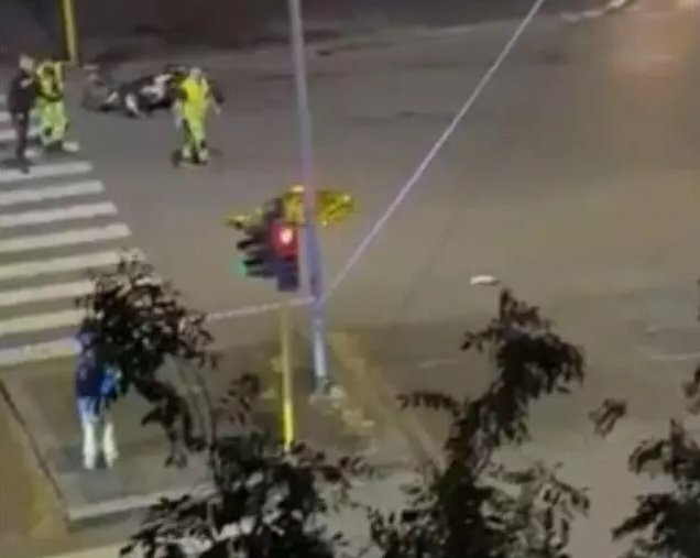 Scontro fra moto, Lorenzo e Gianluca muoiono a 22 anni Scontro fra moto, Lorenzo e Gianluca muoiono a 22 anni