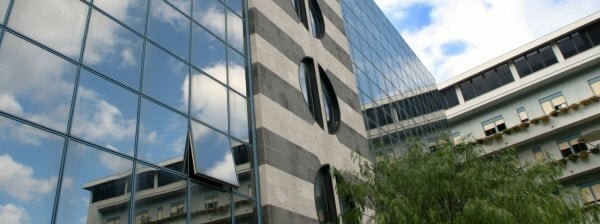 Muore in ospedale un'80enne aggredita