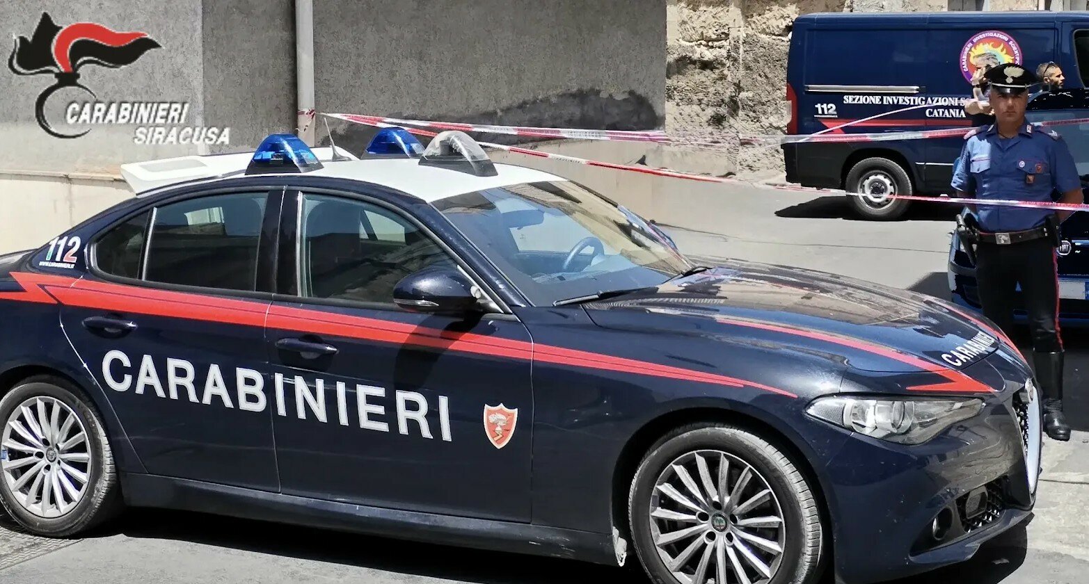 Ucciso a botte in un negozio, arrestato parente