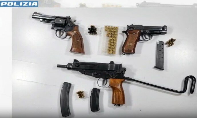 Droga di quartiere, sgominato il clan