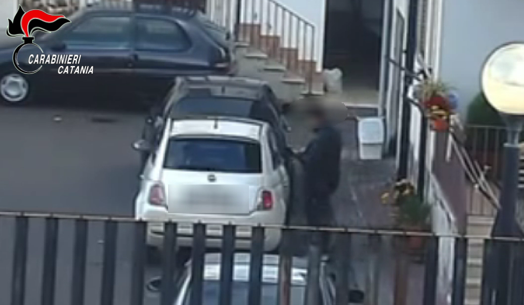 Blitz a Randazzo: fermati i nuovi capi dello spaccio