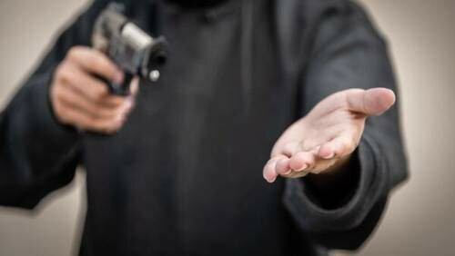 Colpo da 60.000 euro in gioielleria