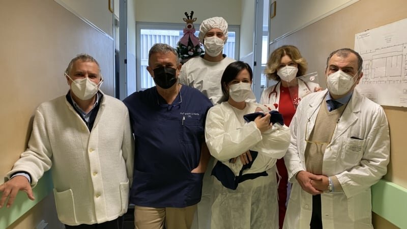 Catania, neonato operato alla mandibola torna a casa