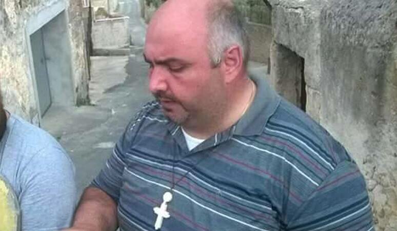 Cento euro a funerale: arrestato prete delle esequie di Laura Salafia