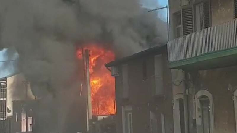 A fuoco deposito elettrodomestici