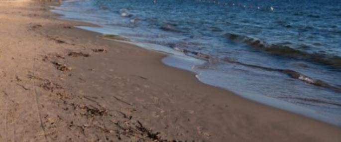 Cadavere in spiaggia nel Nisseno