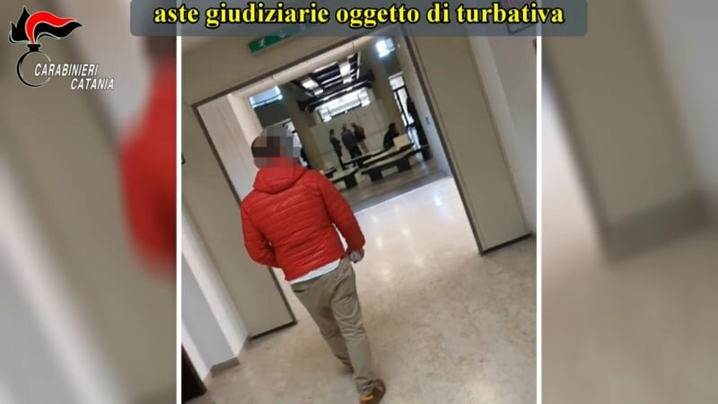 Voto di scambio: indagato sindaco di Patern&ograve;