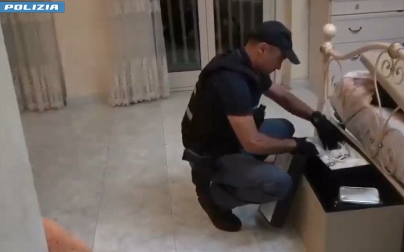 Catania: spaccio per conto del clan, altre 4 ordinanze