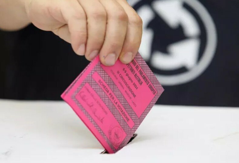 Aspiranti sindaci: a Randazzo 3 impresentabili Aspiranti sindaci: a Randazzo 3 impresentabili