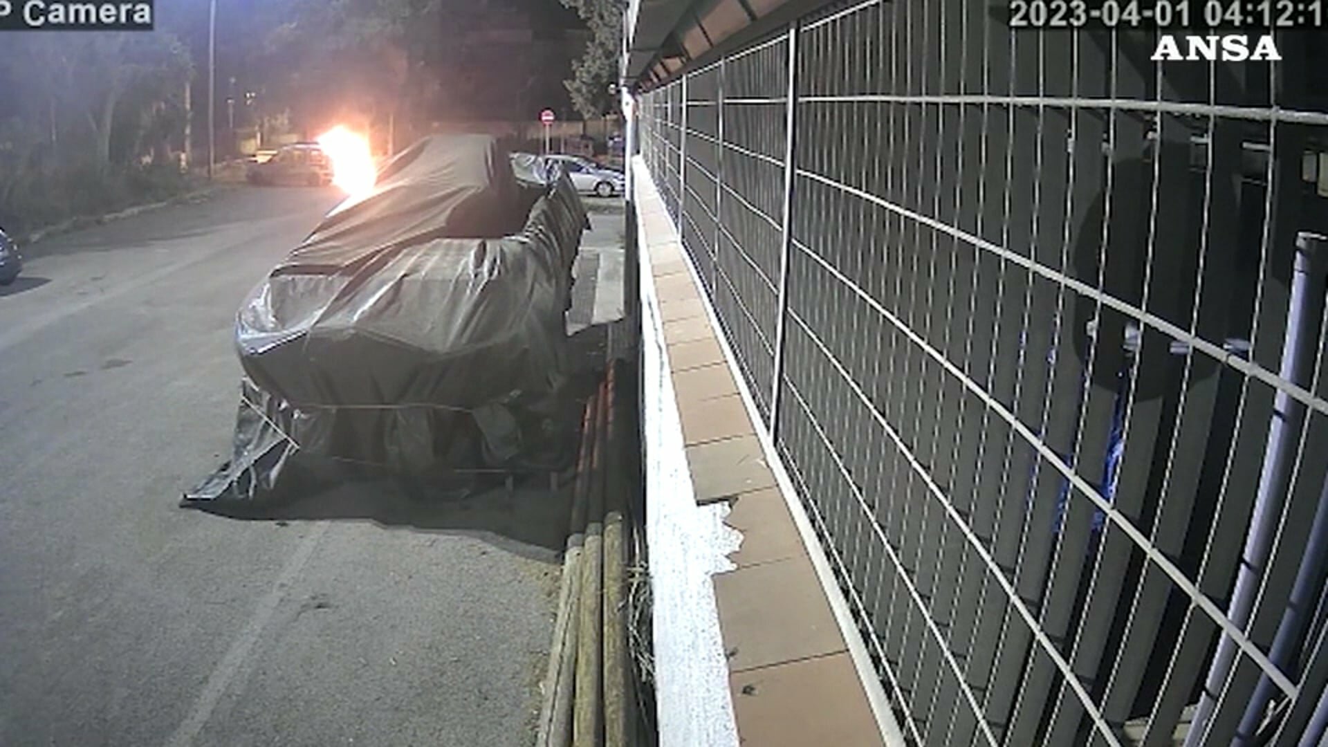 Bruciata la macchina della giornalista