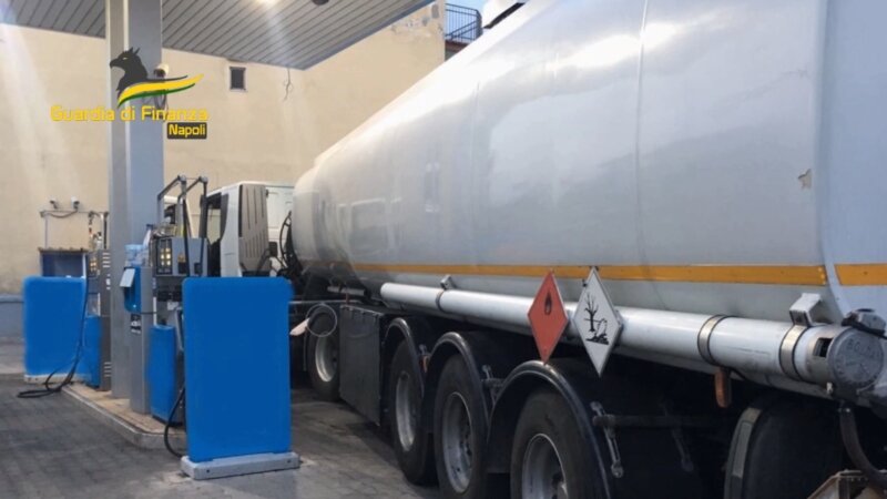 Gasolio con lo sconto grazie all'evasione dell'Iva