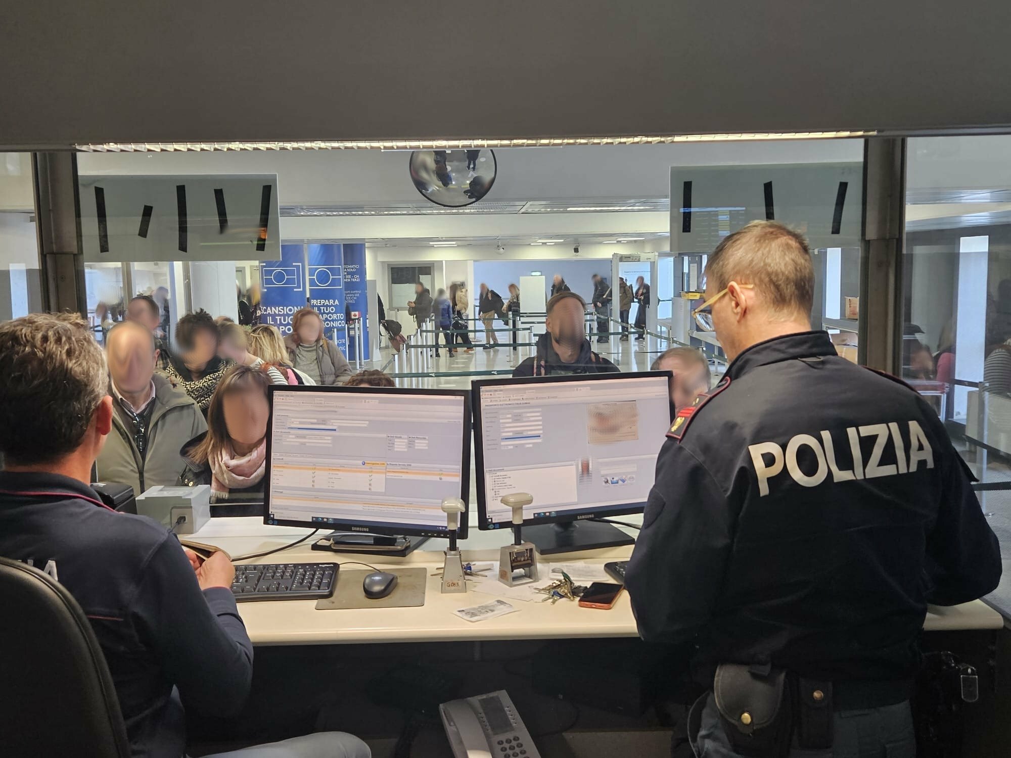 In volo per Malta con i documenti falsi In volo per Malta con i documenti falsi