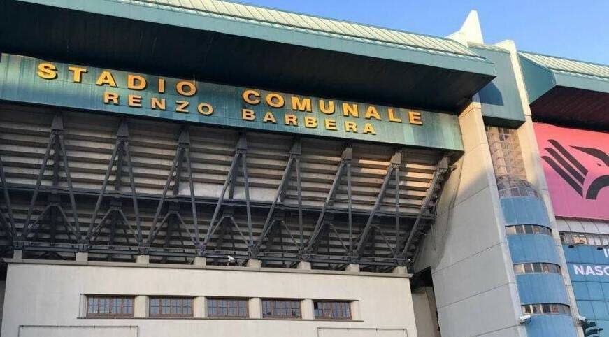 Palermo: bagarino vendeva biglietti fotocopiati