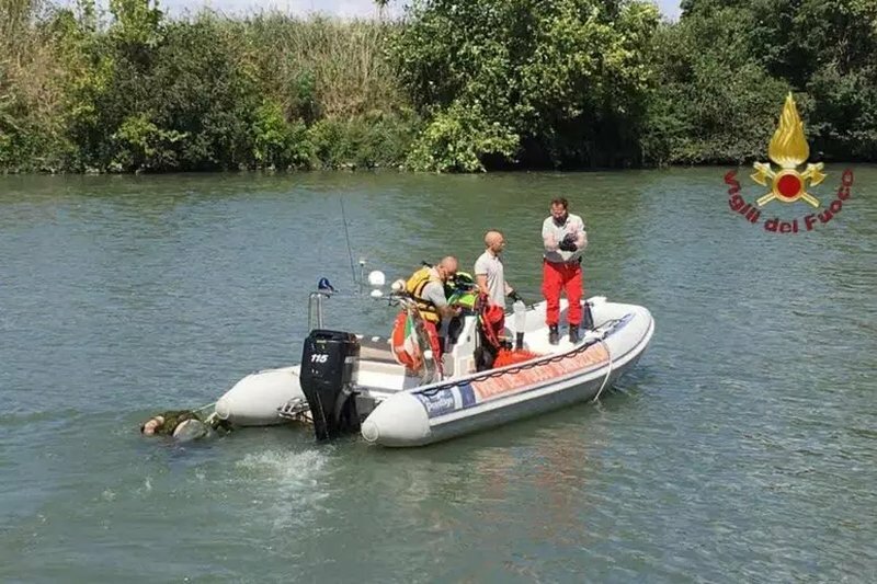 Bimbo di 10 anni scompare nel lago: trovato morto