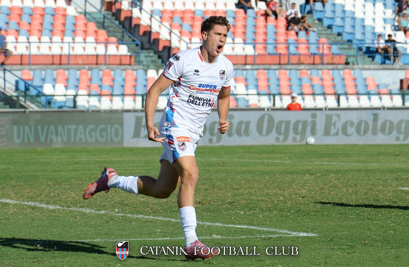 Catania, variazioni in attacco Catania, variazioni in attacco
