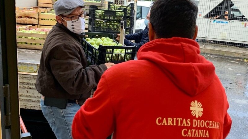 Crescono i poveri a Catania