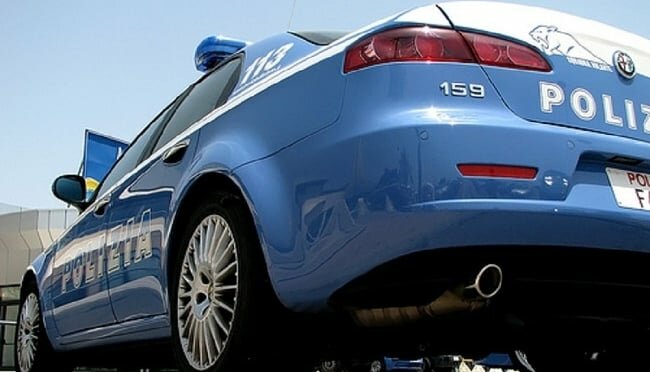 Contromano sulla A29: catturati dopo fuga folle