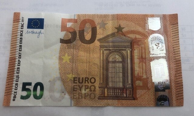 Shopping con 50 &euro; falsi, catanese ci ricasca