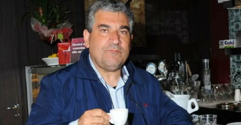 Testa di capretto e minacce per l'ex sindaco