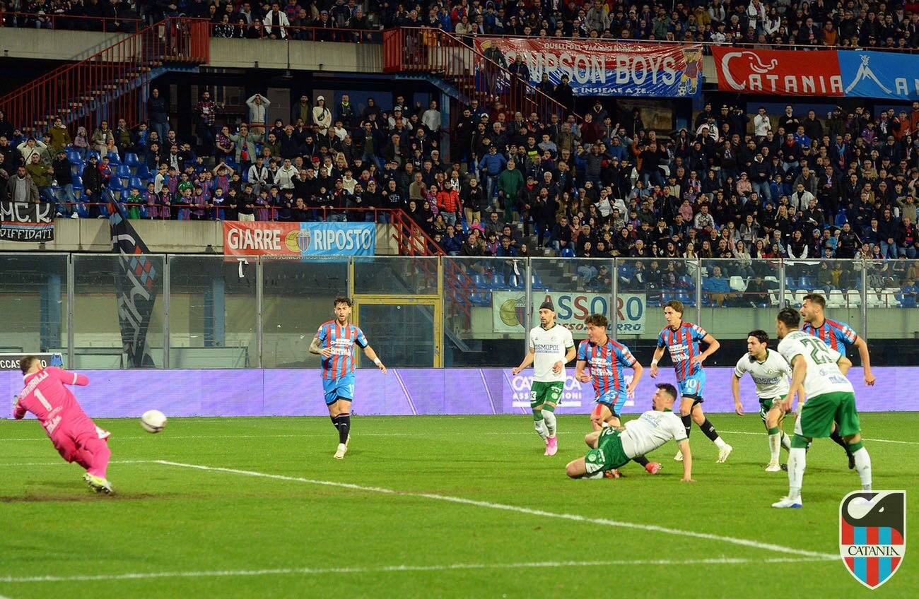 Catania, serata da lupi Catania, serata da lupi